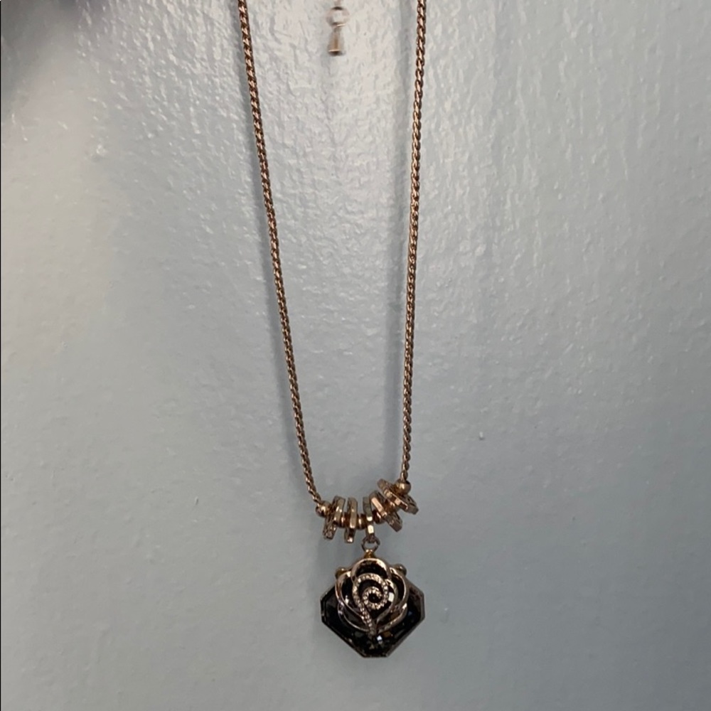 BRAND NEW AND UNUSED necklace. No brand.
